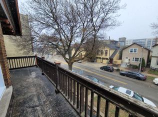 421-425 W Washington St, Milwaukee, WI 53204