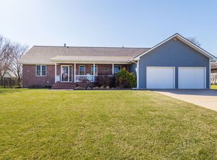1215 Chestnut St, Halstead, KS 67056