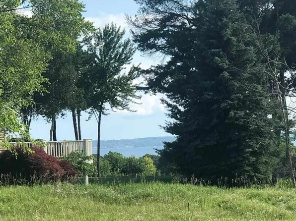1080 Timber Pass, Harbor Springs, MI 49740