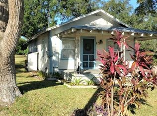 608 Lemon St, Auburndale, FL 33823
