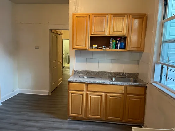 (undisclosed Address), Yonkers, NY 10701