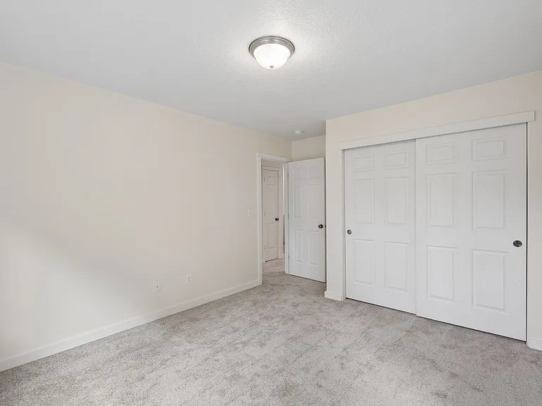 Roberts Court Townhomes — Photo 66