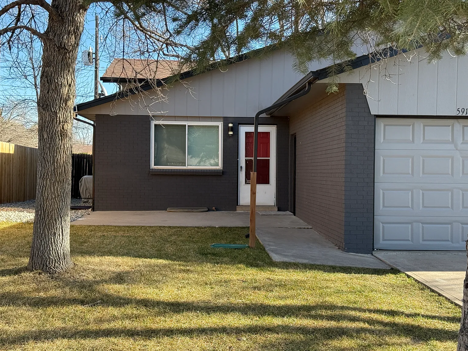 5918 Newcombe Ct — Photo 2