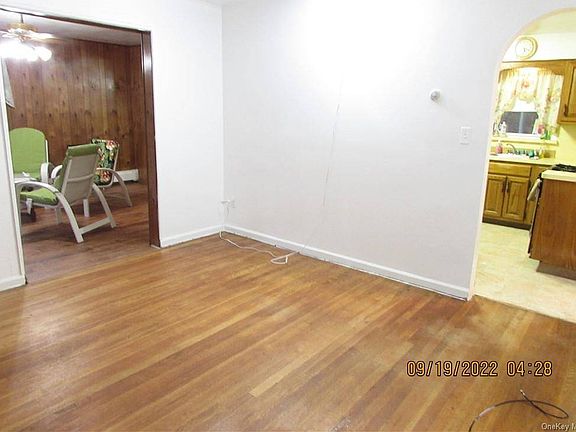 5th image of 97 Portland Pl