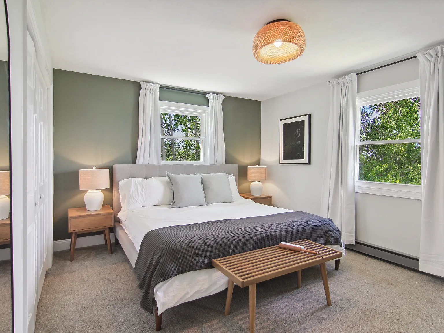 3 bed, 1400 sqft, $4,000 — Photo 3