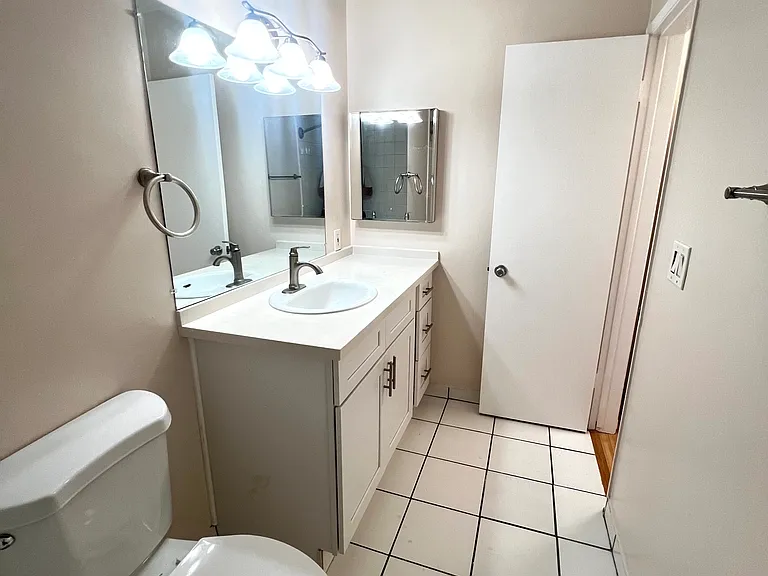2637 Centinela Ave — Photo 7