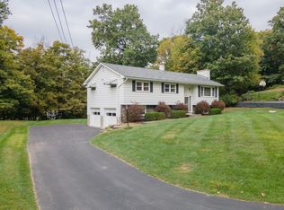 30 Richard Rd, Hyde Park, NY 12538