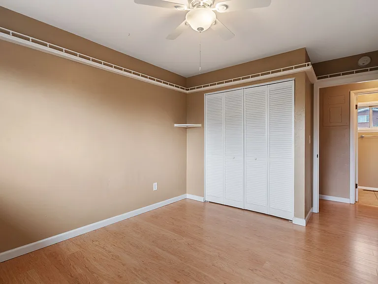 1221 Mount View Ln — Photo 10
