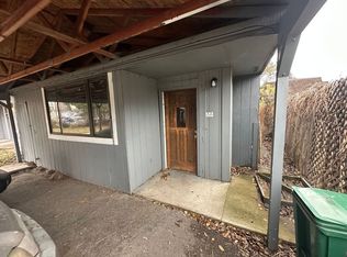 1316 Summers Ln, Klamath Falls, OR 97603