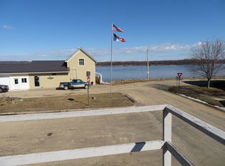 514 River St, Sabula, IA 52070