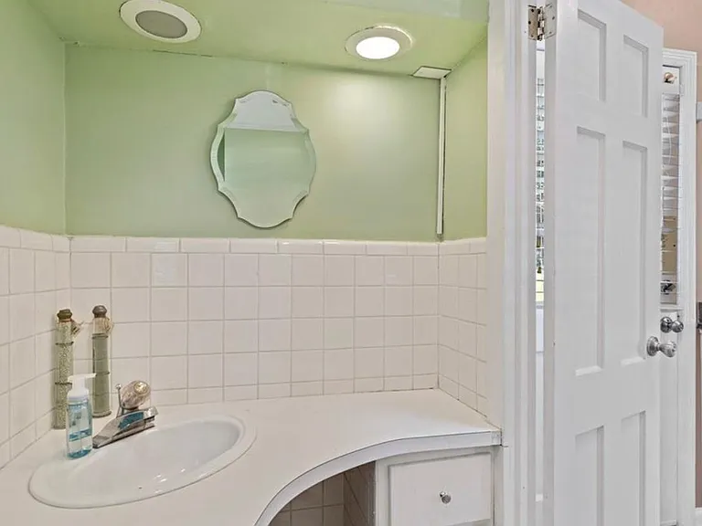 400 Rush Rd — Photo 14