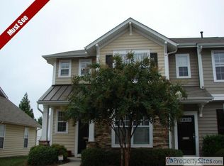 823 Gentlewinds Ct, Fort Mill, SC 29708