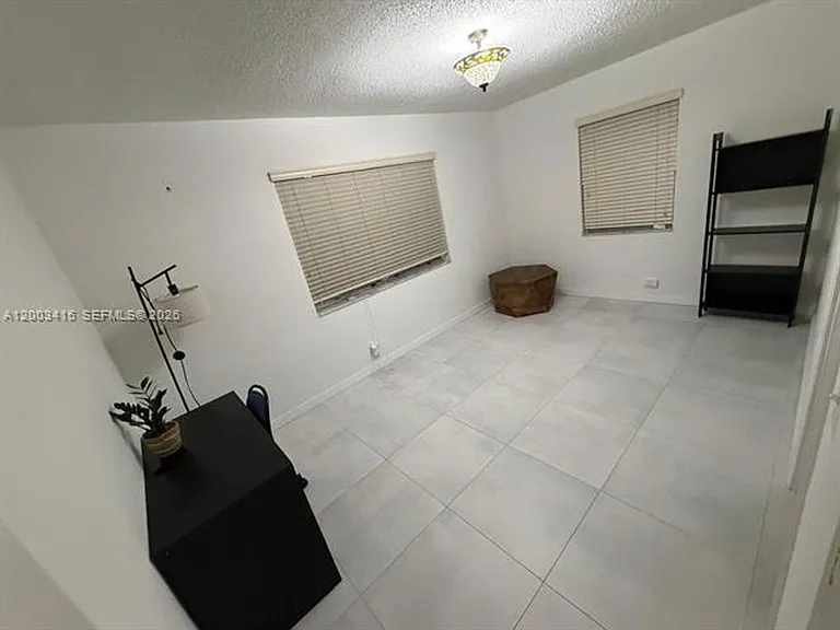 3600 SW 26th St — Photo 38