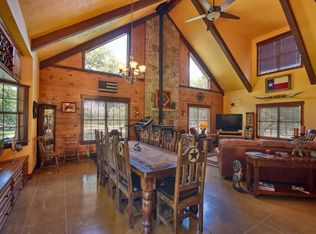 350 Lakewood Cir, Brenham, TX 77833