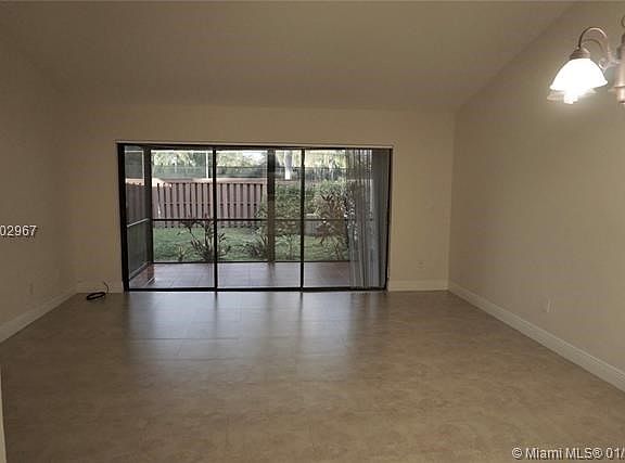 Kings Court living dining area