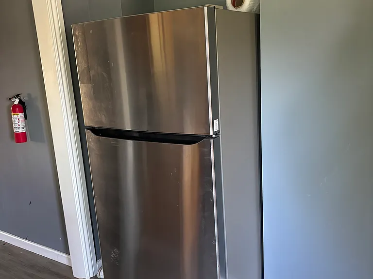228 E Main St #1 — Photo 3