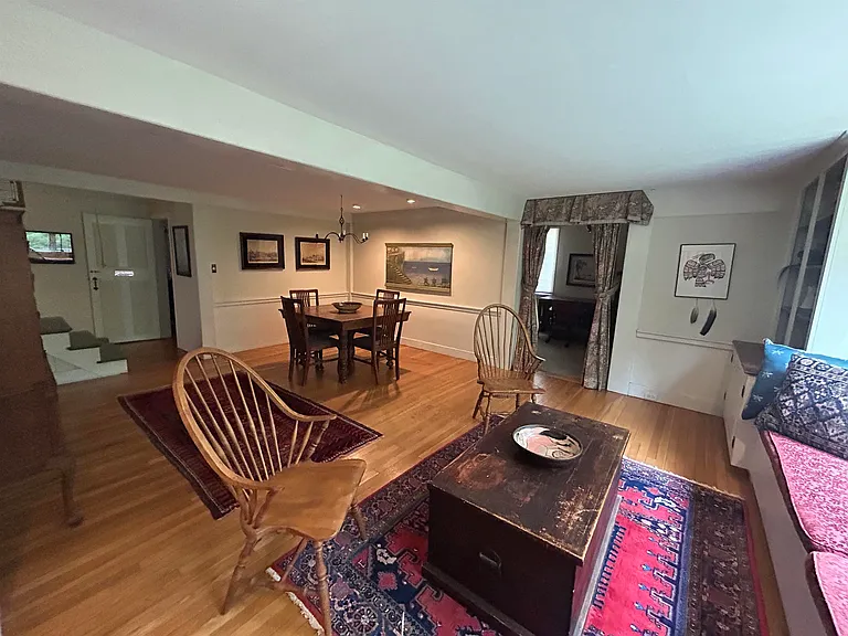 266 N Haverhill Rd — Photo 15