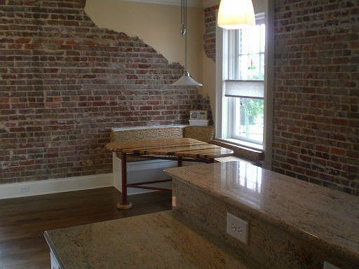 4th image of 312 Wharf St
