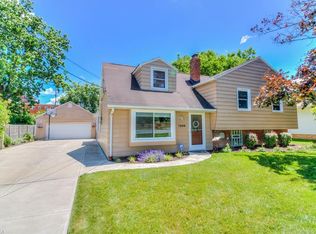 7209 Pleasant St, Middleburg Heights, OH 44130
