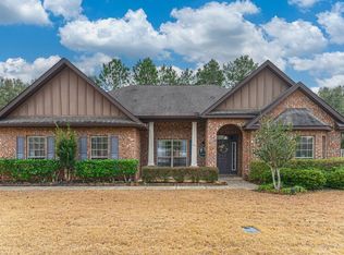 349 Whispering Way, Freeport, FL 32439