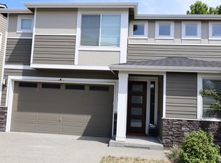 10224 SE 268th Pl, Kent, WA 98030