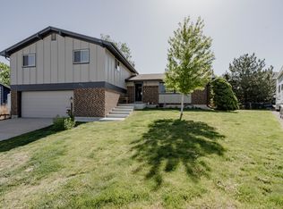 6752 Ames St, Arvada, CO 80003
