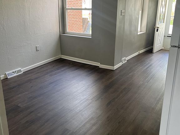 3rd image of 12 E 1st Ave