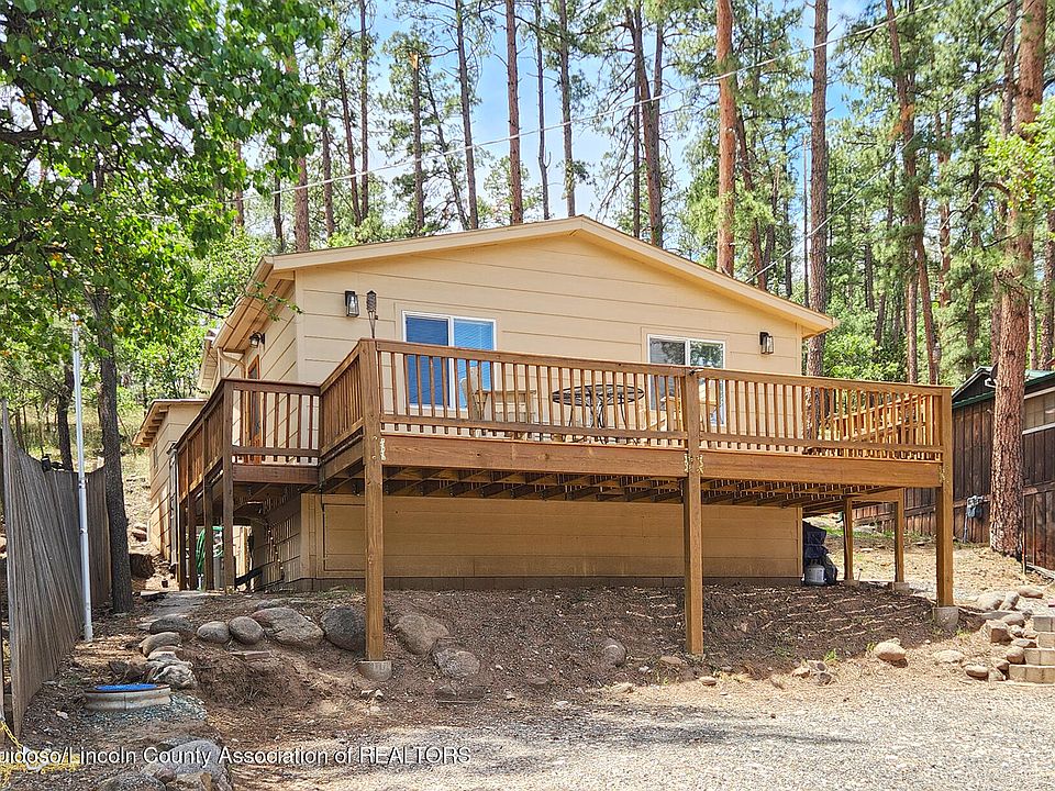 1st image of 323 Carters Ln