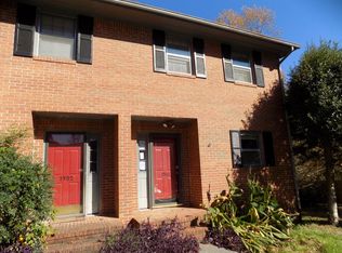 1900 Meadowbrook Cir NW, Dalton, GA 30720