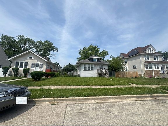 3rd image of 218 S 15th Ave