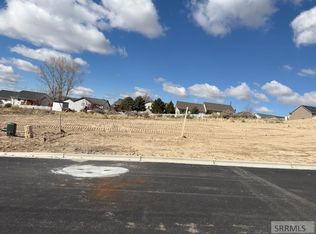 25 Falcon Ridge Dr, Pocatello, ID 83201