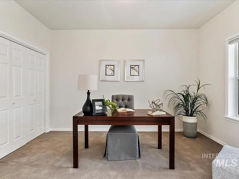 806 S Gray Eagle Way — Photo 14