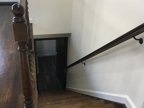 4th image of 3828 Maple Ave Floor 2