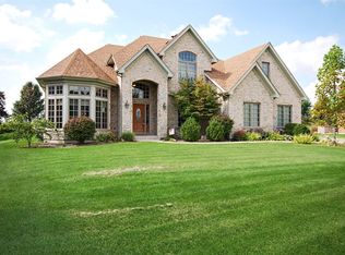 1016 Oak St, Sugar Grove, IL 60554