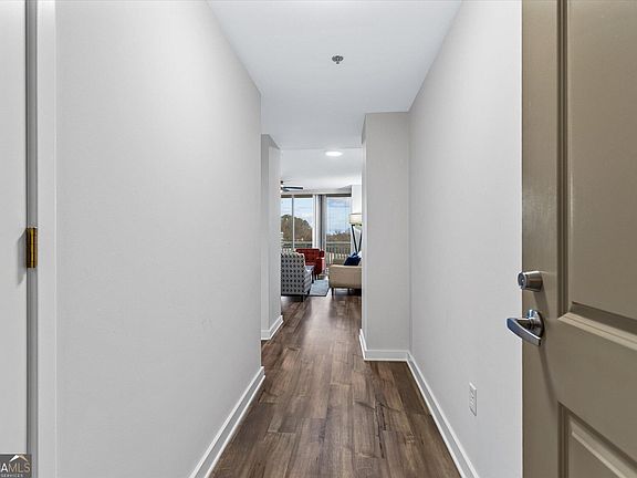 2nd image of 3338 Peachtree Rd NE APT 702