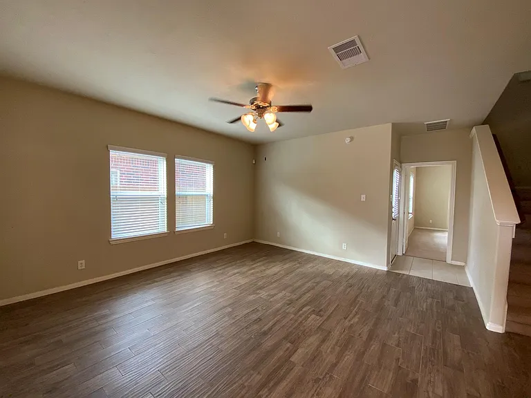 18206 Canary Bluff Ln — Photo 5