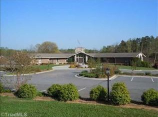 929 Terrace Dr, Lexington, NC 27295
