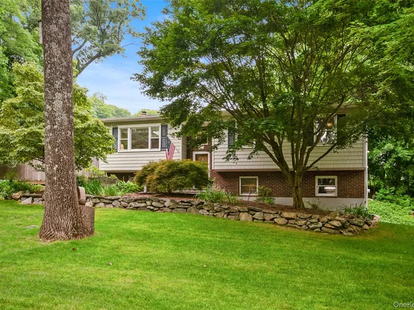 27 Silleck Boulevard, Putnam Valley, NY 10579