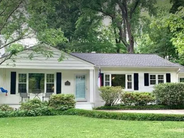 101 Forestdale Dr, Greensboro, NC 27403