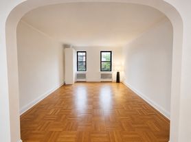 31-31 54th St, Woodside, NY