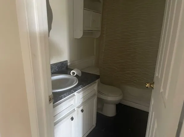 313 Dirksen Dr APT F12, Debary, FL 32713