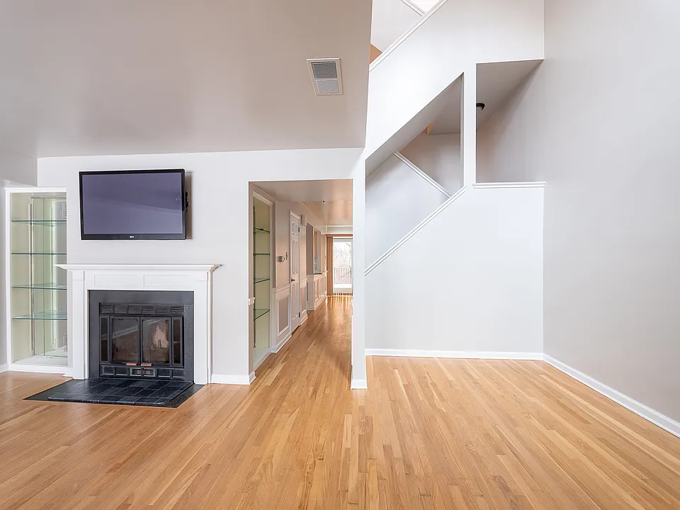 7 Ingham Way