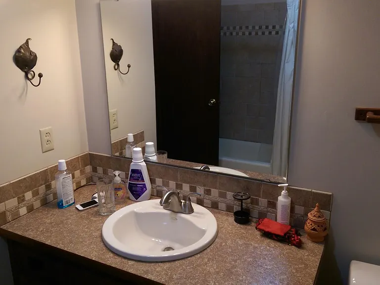 1902 Meadowview Cir — Photo 7