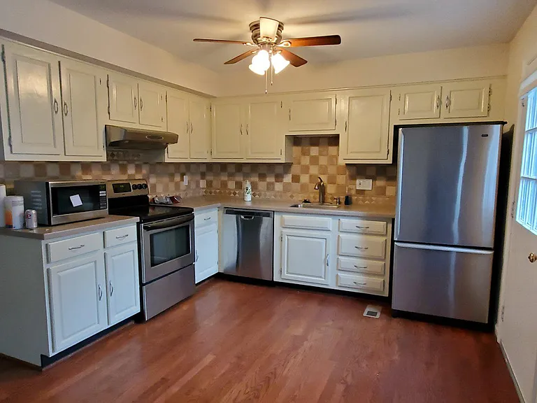 5266 Leestone Ct — Photo 9