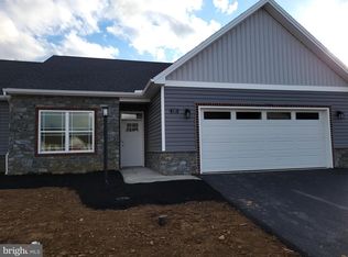 125 Cardinal Dr, Shippensburg, PA 17257