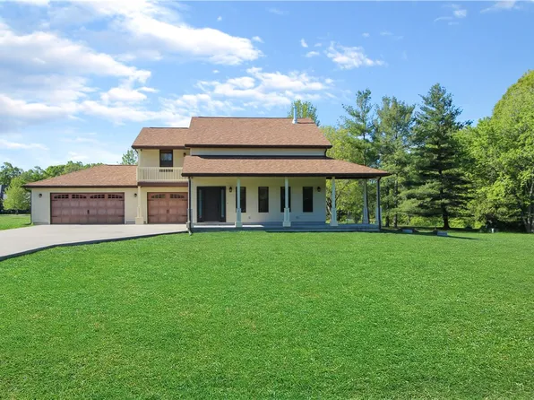 19 Tammy Dale Ln, Charleston, IL 61920