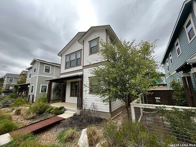 2 bed, 2.0 bath, 1276 sqft, $1,625 — Photo 2