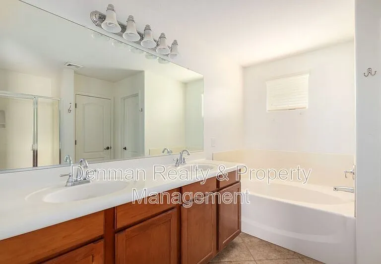 4262 E Carla Vista Dr — Photo 23