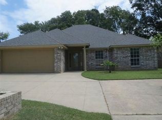 911 Villa Ln, Haughton, LA 71037