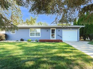 3827 Forest View Ave, Sioux City, IA 51103